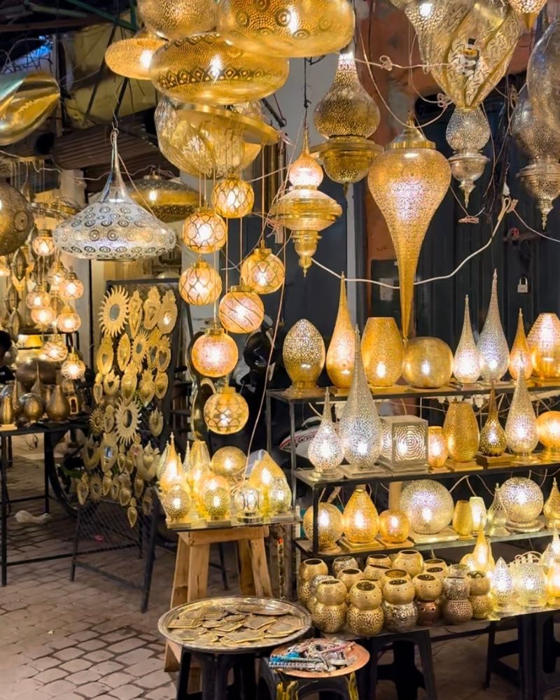 Image of a market stall in Morocco selling lamps
