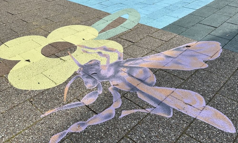 Mary Davies bee mural