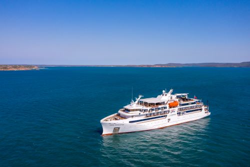 The Coral Geographer vessel at sea