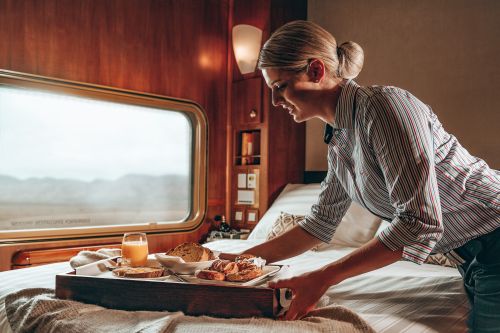 JBRE Accommodation Platinum Service Cabin 68jpg500x333