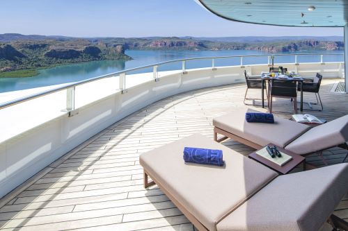 Lookout from the Grand Panorama Deck abord Scenic Eclipse